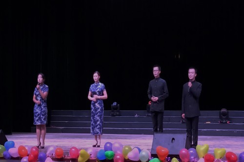 太阳成集团tyc7111cc朗诵《与妻书》.jpg